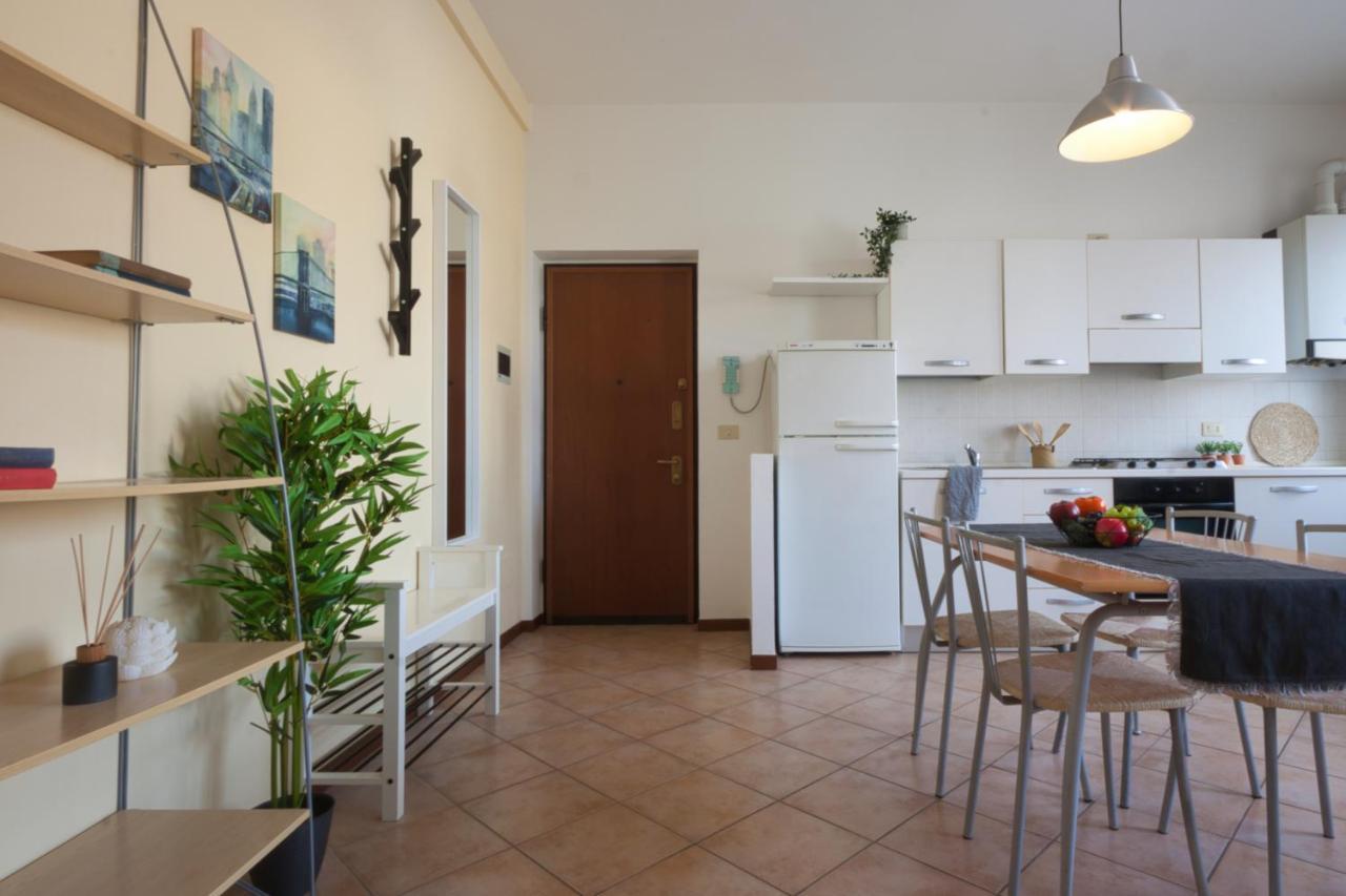 Shakira Apartments Parma Bagian luar foto