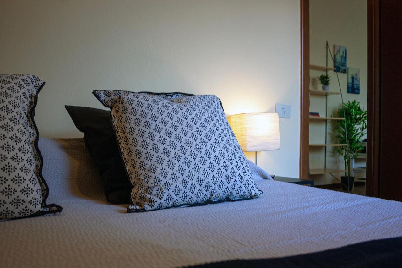 Shakira Apartments Parma Bagian luar foto