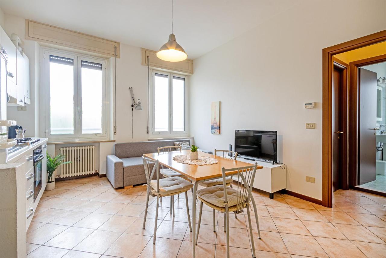 Shakira Apartments Parma Bagian luar foto